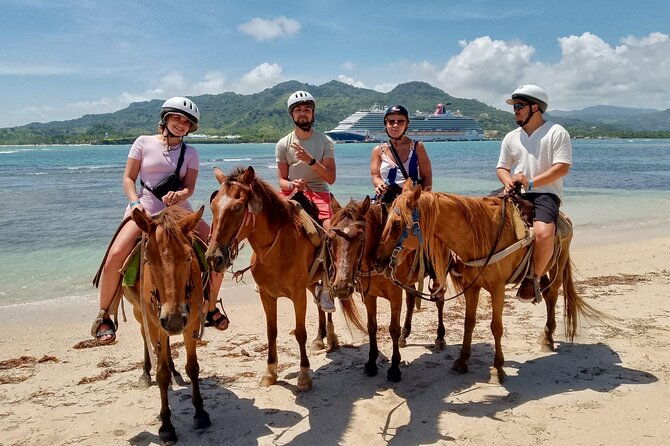 horse-tours-on-the-beach-and-mountains-in-puerto-plata
