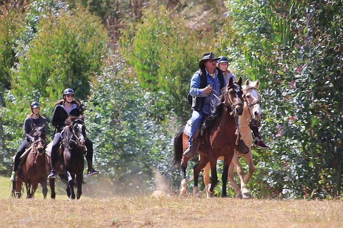 horseback-riding-mystic-tour-temple-of-the-moon-and-chacan-mountain