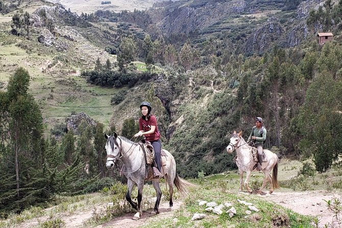 horseback-riding-tour-to-the-devils-balcony-from-cusco