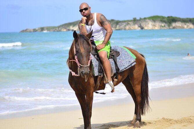 horseback-riding-tour-uvero-alto-beach-punta-cana