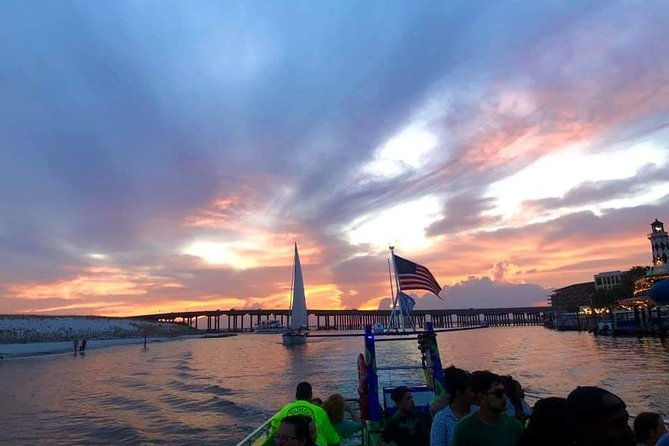 hydrojet-dolphin-sunset-cruises-in-destin