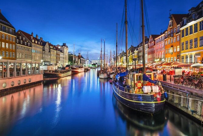 hygge-walk-in-copenhagen-with-a-local