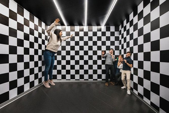 illuseum-berlin-admission-ticket