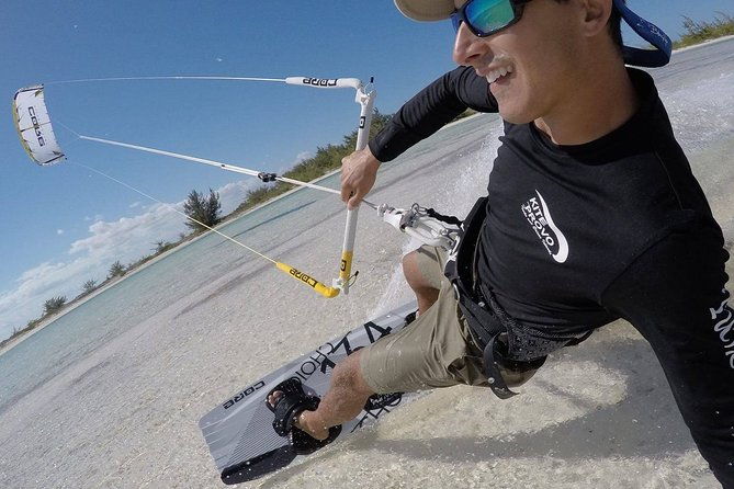 intermediate-or-advance-private-kiteboarding-lesson-on-long-bay-beach