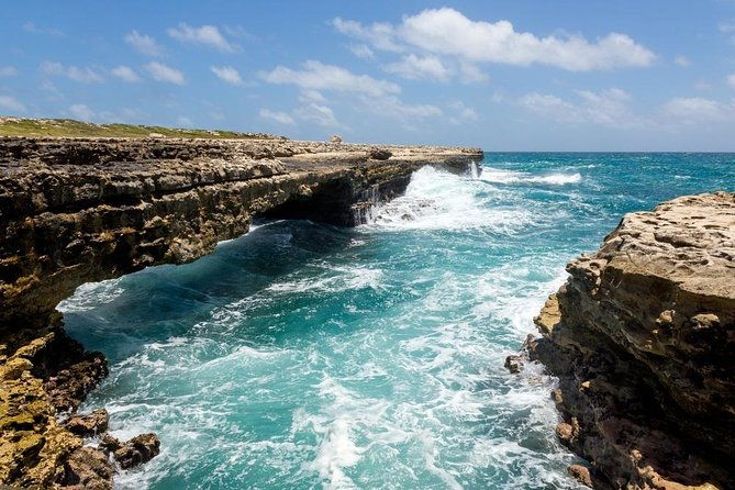 island-safari-4x4-discovery-tour-from-st-johns