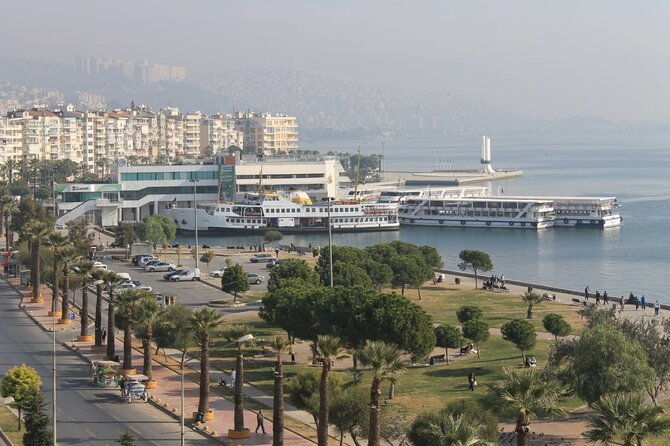 izmir-city-tour-with-kordonboyu-republic-square-konak-square-clock-tower-kemeralti-bazaar-and-karsiyaka