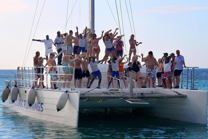 jamaica-dunns-river-falls-party-cruise-with-snorkeling