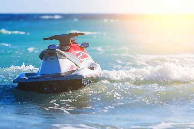 jet-ski-adventure-exploring-cayos-and-natural-pools