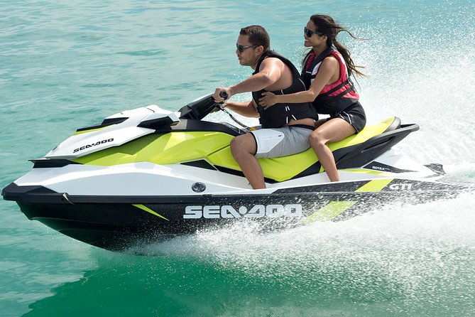 jetski-130hp-gti-seadoo-holds-2-people