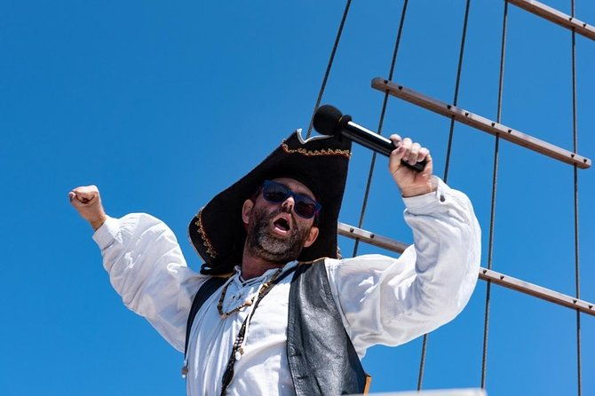 jolly-roger-pirates-adventure-cruise