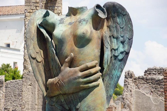 journey-to-discover-the-roman-pompeii-strolling-among-the-ancient-domus