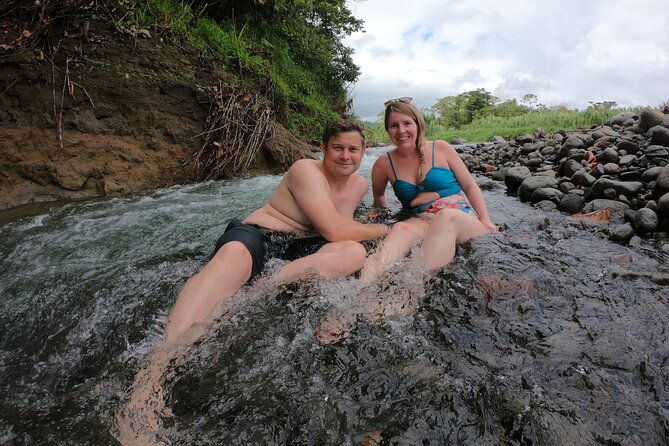 kayak-adventure-in-lake-arenal-with-local-guide