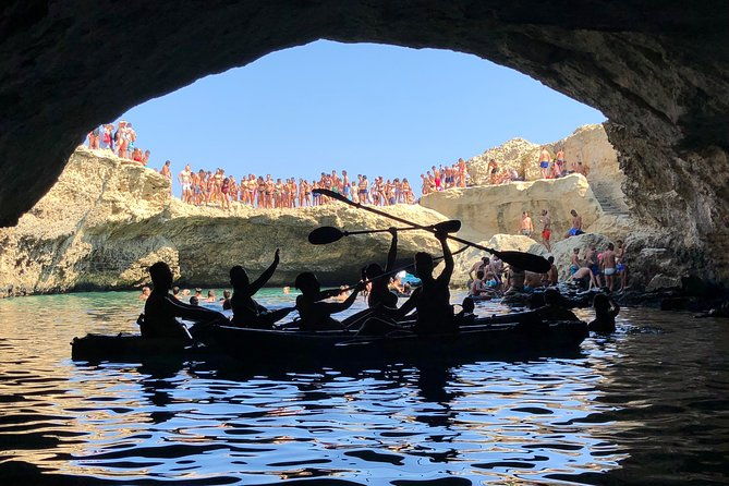 kayak-tour-roca-and-poesia-cave