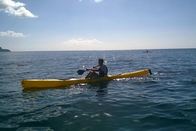 kayaking-activity-along-monte-brail