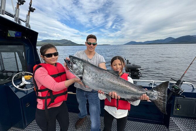 ketchikan-salmon-and-halibut-combo-fishing-charter-2