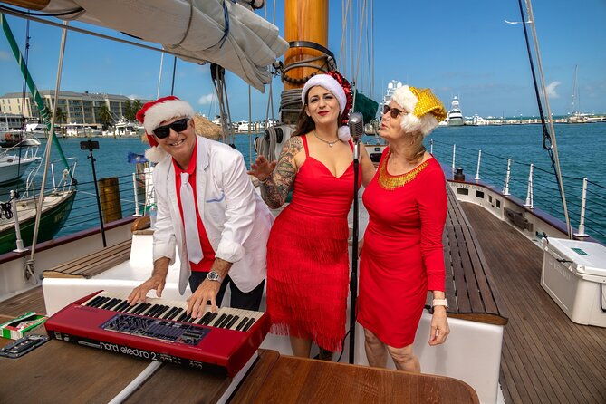 key-west-christmas-cruise-with-live-band-and-drinks