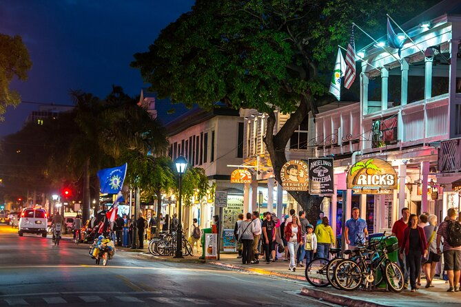 key-west-haunted-pub-crawl-walking-tour