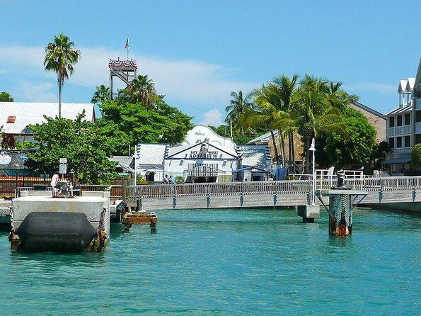 key-west-shore-excursion-conch-tour-train