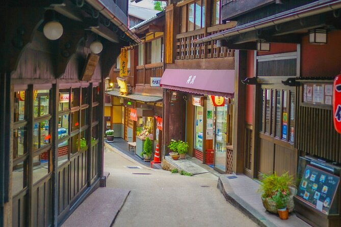 kobes-harmony-mountains-sea-and-the-serenity-of-arima-onsen