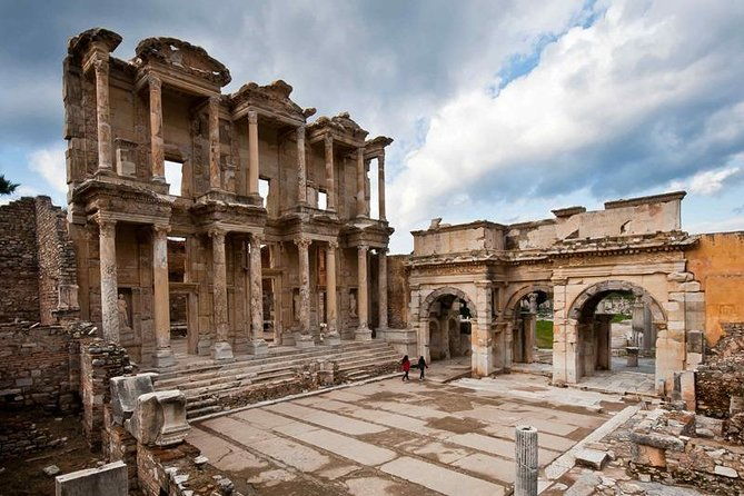 kusadasi-port-to-ephesus-house-of-virgin-mary-temple-of-artemis