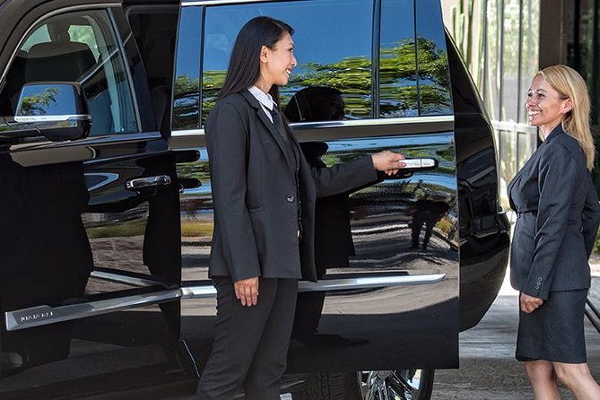 las-vegas-private-airport-roundtrip-transfer