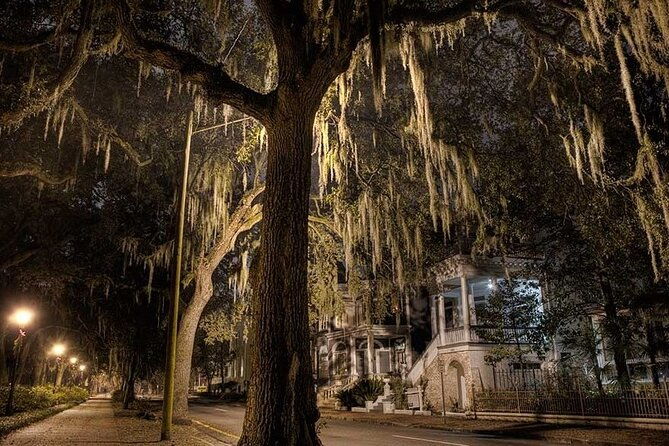 late-night-savannah-haunted-pub-crawl
