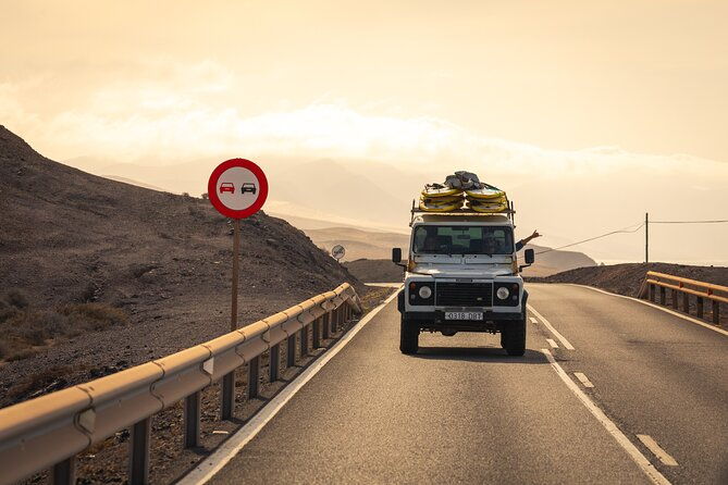 learn-to-surf-on-the-endless-beaches-in-southern-fuerteventura