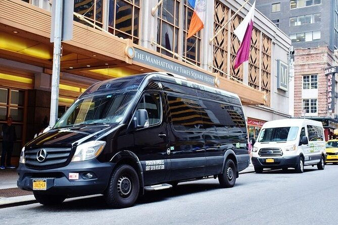 lga-to-manhattan-one-way-shared-arrival-transfer-2