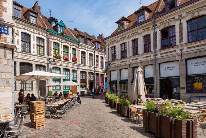 lille-scavenger-hunt-and-city-highlights-walking-tour
