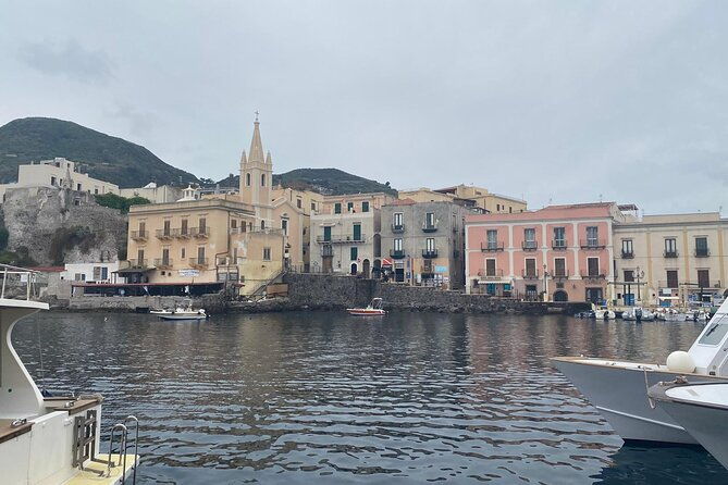 lipari-panarea-and-stromboli-by-night-excursion-2