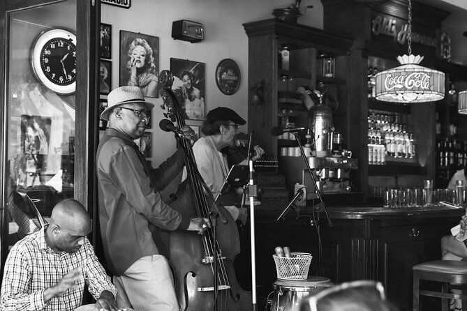 little-havana-cigar-rolling-coffee-making-tour-and-90-min-cruise