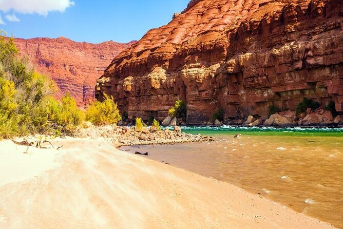 lower-antelope-canyon-hike-and-water-antelope-canyon-kayak