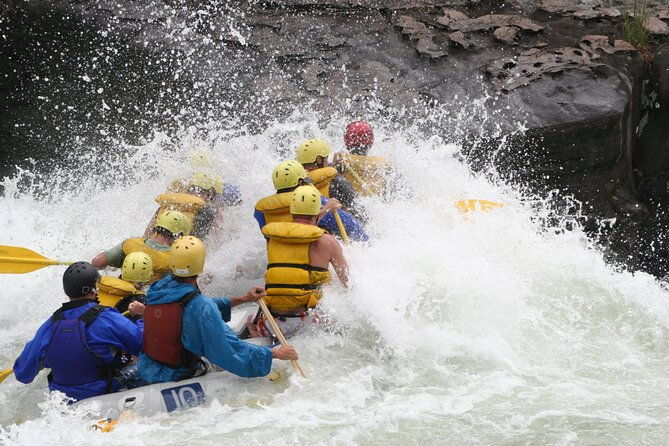 lower-gauley-fall-rafting-special-in-wv