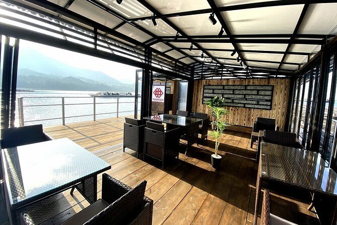 lunch-on-raft-style-boat-hanaikada-on-the-west-coast-of-miyajima