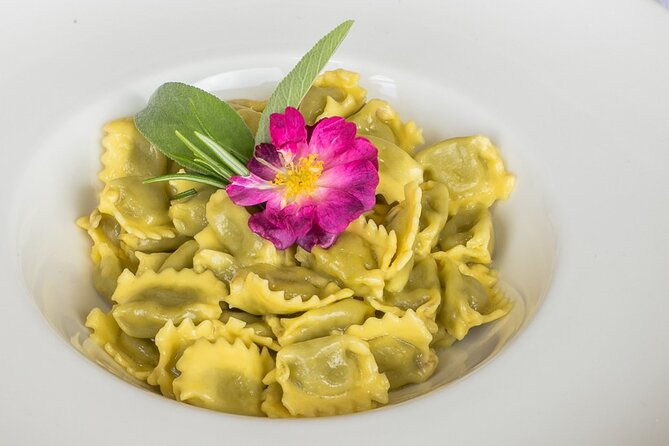 lunch-or-dinner-and-cooking-demo-at-a-local-home-in-padova-2
