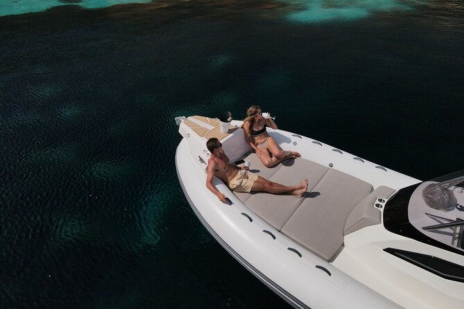 luxury-boat-private-tour-to-favignana-e-levanzo-in-sicily