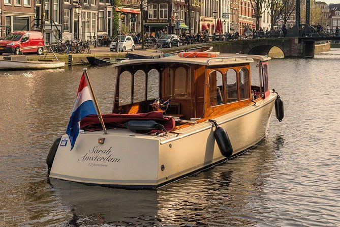 luxury-private-boat-tour