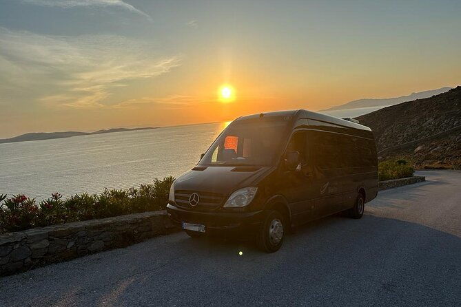 luxury-tour-of-mykonos-with-english-speaking-driver