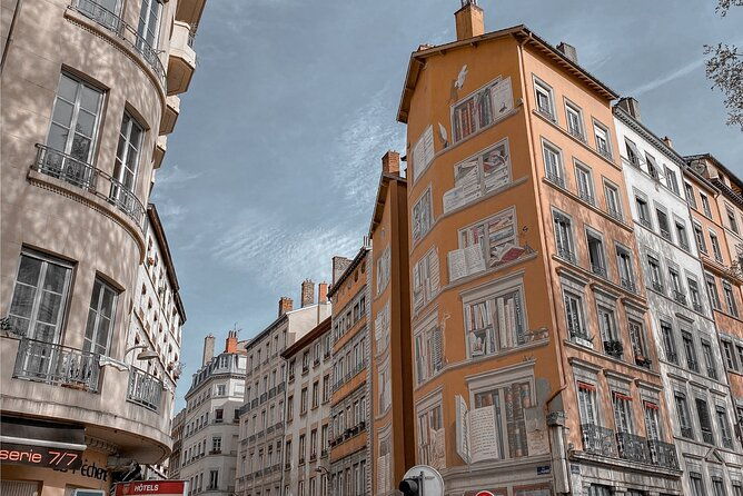 lyon-scavenger-hunt-and-sights-self-guided-tour