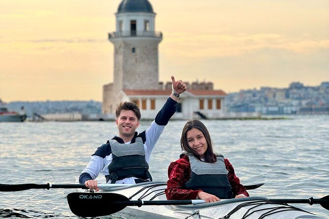 maidens-tower-canoe-tour-istanbul-from-the-waters-2