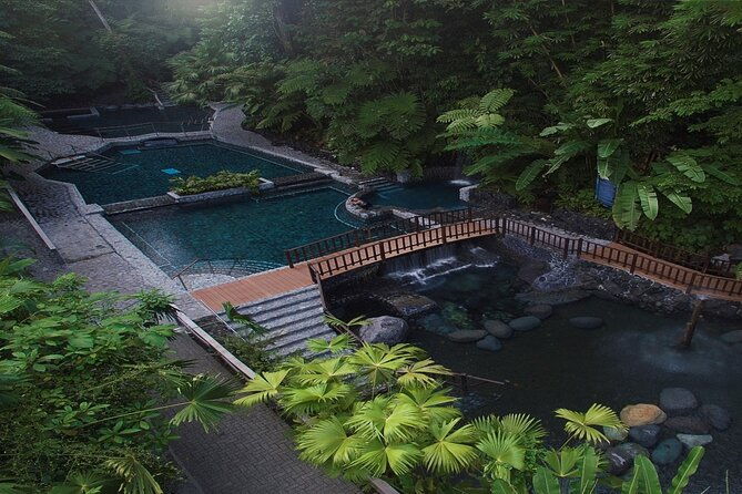majestic-arenal-volcanoboat-rainforest-hot-springs-guanacaste