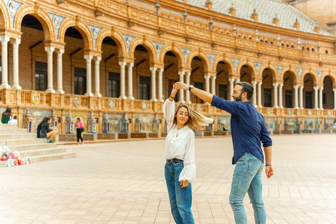 make-seville-unforgettable-private-photoshoot-at-plaza-de-espana