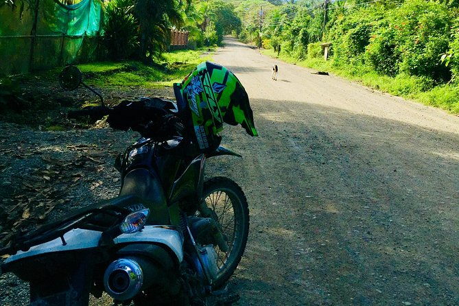 mal-pais-adventure-montezuma-falls