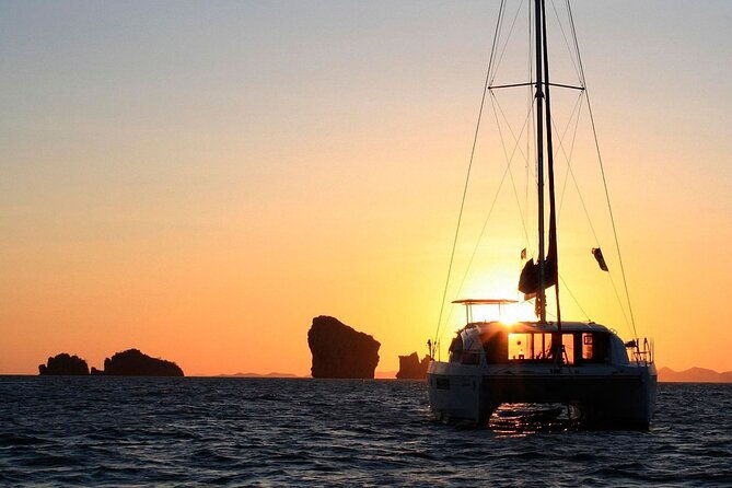 malaga-sunset-cruise-and-restaurant-dinner