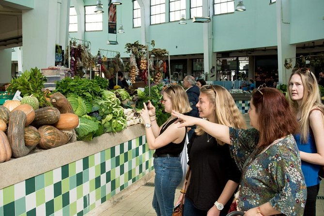market-tour-cooking-class-and-lunch-at-mercado-de-arroios
