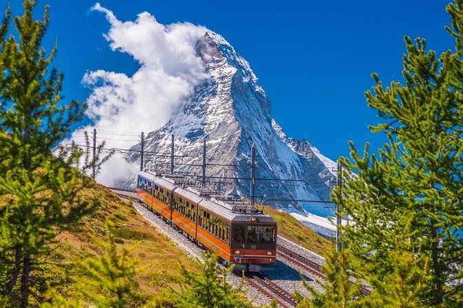 matterhorn-private-skiing-day-zermatt