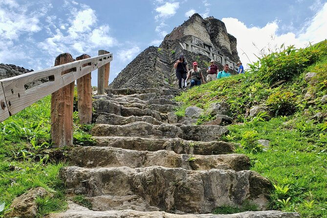 mayan-ruins-and-inland-blue-hole-combo-tour