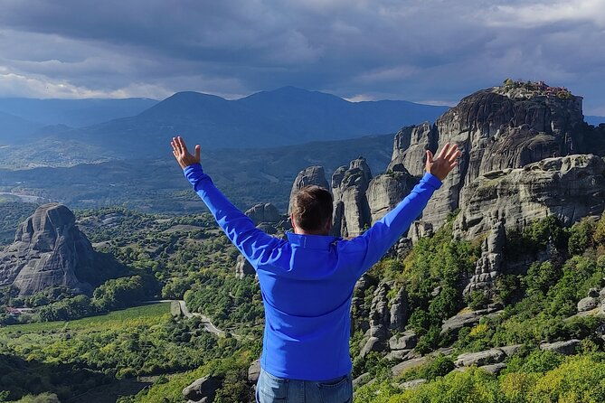 meteora-private-day-trip-from-thessaloniki