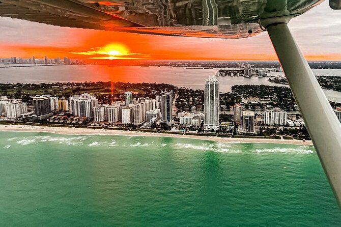 miami-romantic-sunset-private-airplane-tour-with-free-champagne