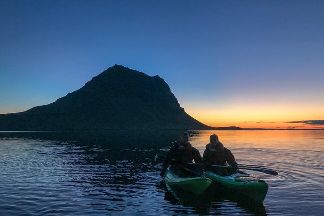 midnight-sun-kayaking-adventure-by-mt-kirkjufell